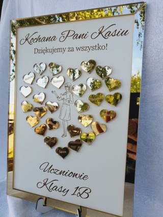 Podziękowanie dla Nauczyciela ze Złotymi Akrylowymi Serduszkami w Ramce