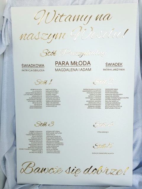 Tablica Plan Stołów Weselnych – Biała z Lustrzanym Napisem, Personalizacja